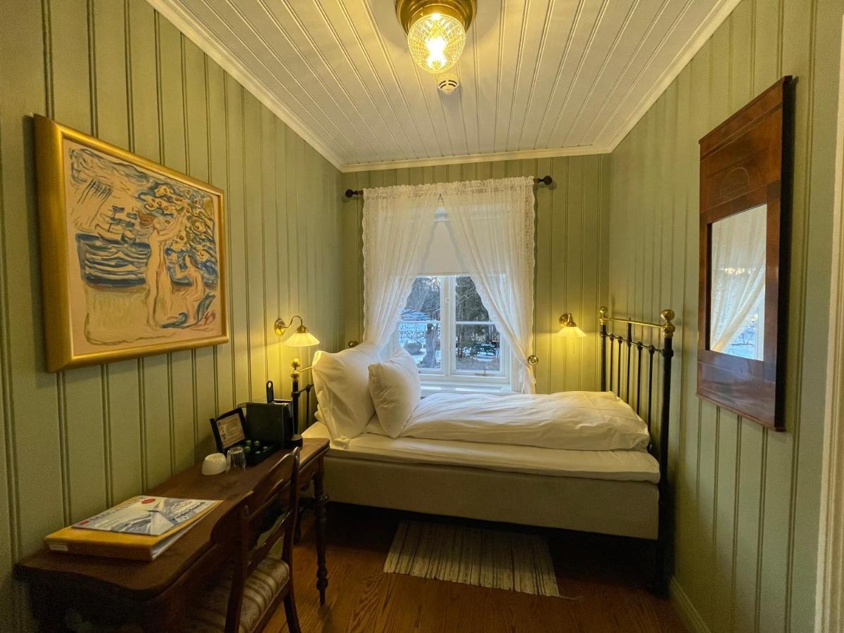 Ramme Fjordhotell - Unike Hoteller Hvitsten Екстер'єр фото